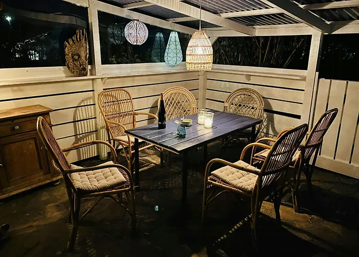 Σπίτι διακοπών Idyllic Summerhouse On The Cliff With Sea View Svaneke